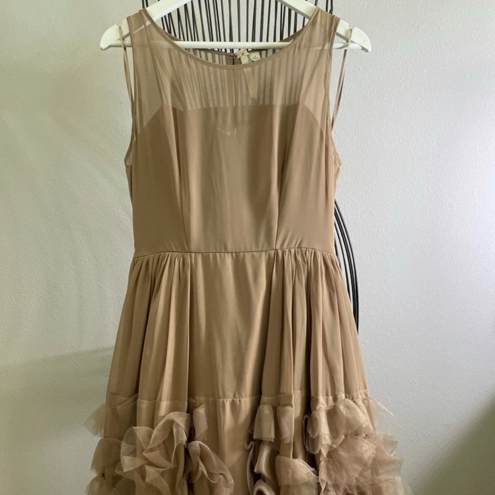 Lauren Conrad Size 6 Taupe Color Dress